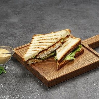 Сэндвич с курицей в Бургер удачи по цене 280 ₽