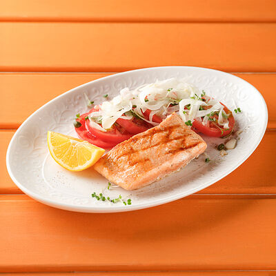 Филе форели со свежими томатами и песто в Сорренто by Novikov по цене 1730 ₽