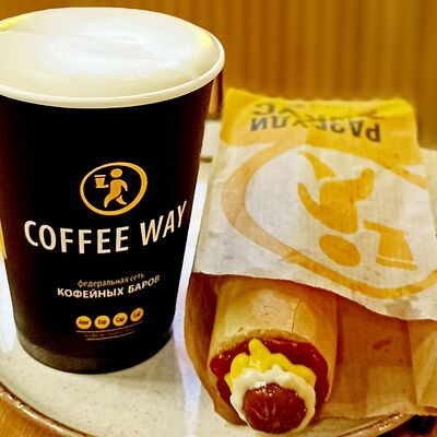 Комбо Французский хот-дог и капучино в Coffee Way по цене 369 ₽