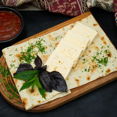 Сыр брынза в 17 шампуров по цене 405 ₽