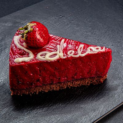 Пирожное Мусс Ягодный в Французская пекарня по цене 130 ₽