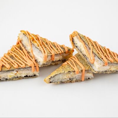 Сэндвич жареный с куриным филе в Координаты по цене 350 ₽