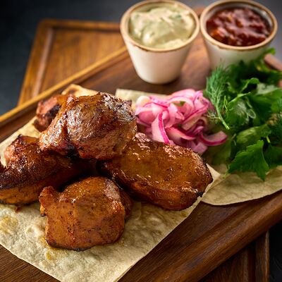 Шашлык из свиной шеи в Баран да ярочка по цене 450 ₽