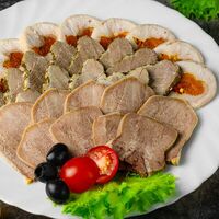 Тарелка мясная в Гостиный дом