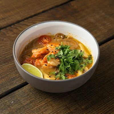 Том Ям с креветкой в Потроха по цене 661 ₽
