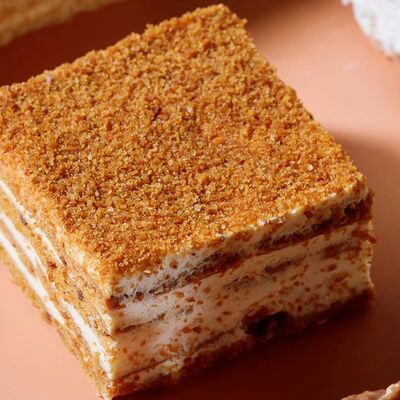 Медовик домашний в Евгенич по цене 250 ₽