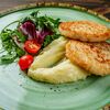 Куриные котлетки с пюре в Гастробар Феллини по цене 450