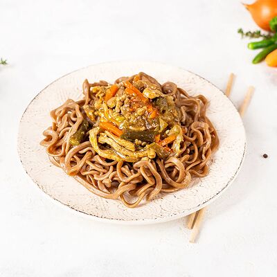 Свинина в соусе терияки с гречневой лапшой в У Палыча. С пылу, с жару! по цене 418 ₽