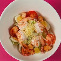 Цезарь с креветкой в Bananapizza