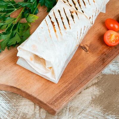 Шаурма с курицей средняя в Чуду халяль по цене 252 ₽