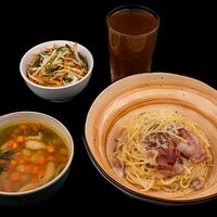 Обед с пастой в Мистер Кух