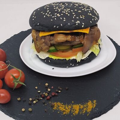 Бургер Блэк Джек в Black Bear MoBIL Burger & Shaw по цене 880 ₽