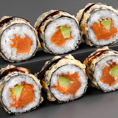 Ролл Калифорния с лососем теплый в Tao Sushi Lab по цене 880 ₽