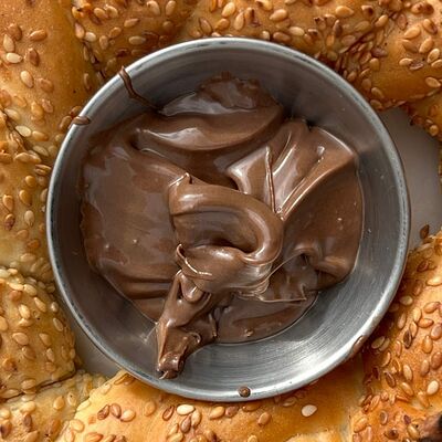 Шоколадная паста в Ист по цене 60 ₽