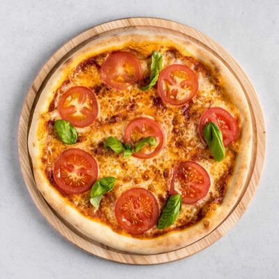 Пицца Чесночная с томатами в Pizza Solo по цене 1699 ₸