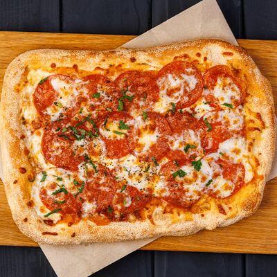 Пепперони в ПИВОВАРНЯ РЕСТОБАР по цене 930 ₽