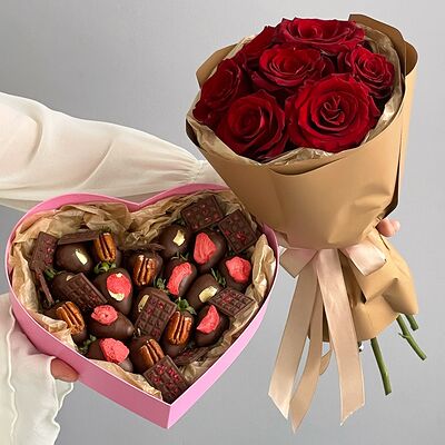 Комбо-набор №19 в Клубника по цене 8990 ₽