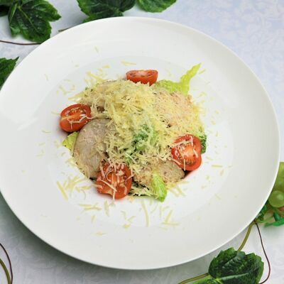 Салат Цезарь с куриной грудкой в Вечная пятница по цене 570