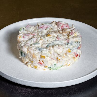 Крабовый салатв Домашняя кулинария по цене 340 ₽