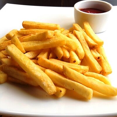 Картофель фри с соусом в Wasabl по цене 230 ₽