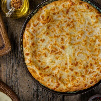 Хачапури по-мегрельски в Шашлыки & Хинкали по цене 460 ₽