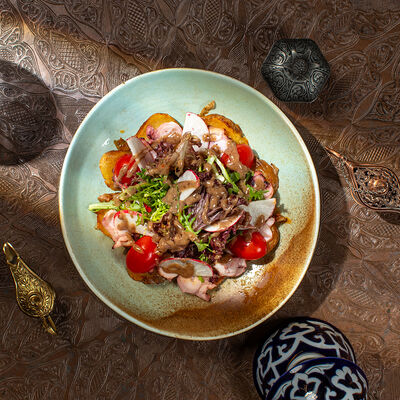 Салат Соломон с осьминог в Гранат по цене 1391 ₽