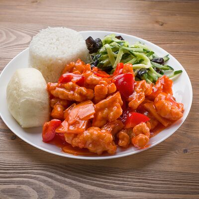 Китайский сет: рыба в кисло-сладком соусе в KoreaStreet по цене 599 ₽