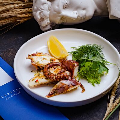 Сувлаки из осьминога в KEFI greek kitchen по цене 2450 ₽