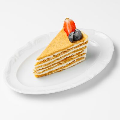 Классический медовик в УРМАН кафе по цене 358 ₽