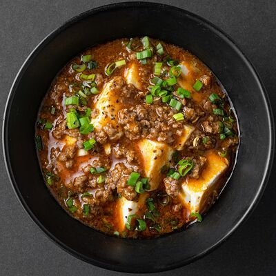 Мапо Тофу с говядинойв Joly Woo по цене 425 ₽