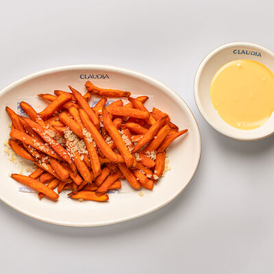 Батат фри, сырный айоли в Claudia по цене 650 ₽