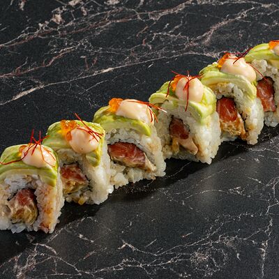 Лосось, авокадо и красная икра в Gills по цене 890 ₽