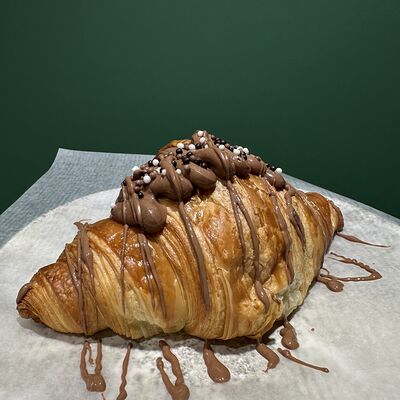 Круассан Шоколад в Круассан по цене 620 ₽