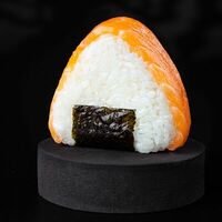 Онигири Филадельфия mini в Tatori Суши & Роллы