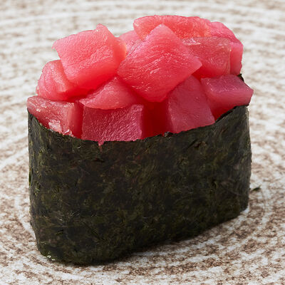 Спайси магуро в Mojo по цене 95