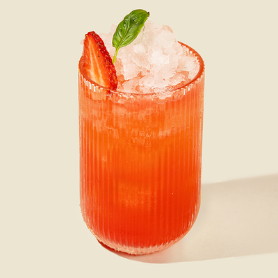 Лимонад Базилик-клубника в Сицилия по цене 305 ₽