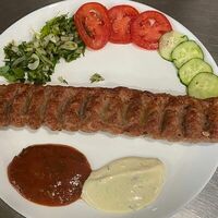 Люля-кебаб из говядины в Берлога Кафе-бар