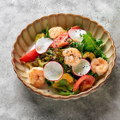 Микс-салат с креветками, цукини и соусом Муретти в GASTROFISH по цене 617