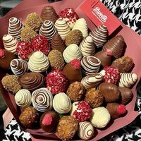 Букет из клубники в шоколаде Caramel L в Sweets