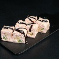 Ролл Сочный фрукт в Sushi Yoshitake Omakase