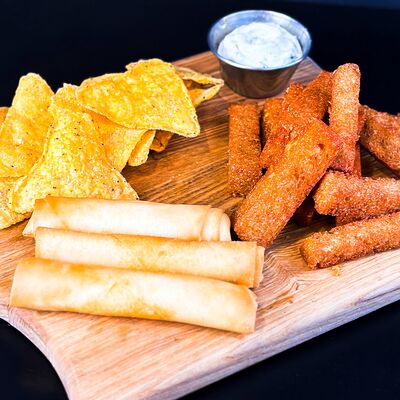 Комбо №3 в ЖаРим в КайФ по цене 670 ₽