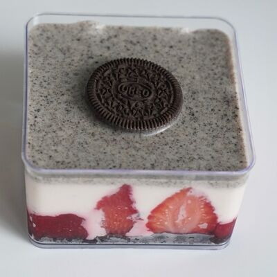 Клубничный Орео в Kissberry по цене 1550 ₽