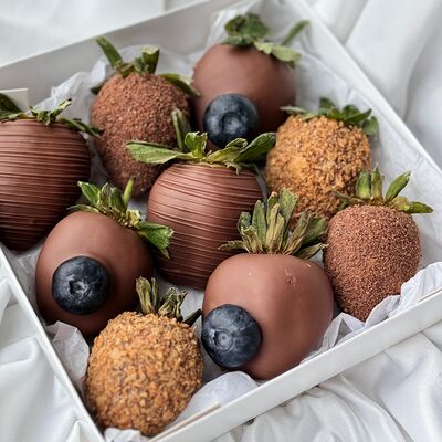 Клубника в шоколаде набор Бельгийская классика в Клубника в шоколаде Simple Berry по цене 3786 ₽