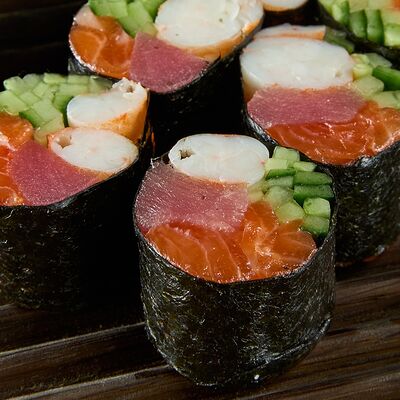 Ролл без рисав Полтора тигра по цене 1400