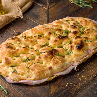 Фокачча мортацца в La Mortazza по цене 1200 ₽