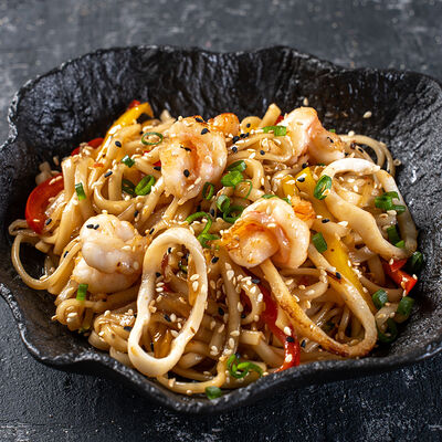 Удон с морепродуктами в Kitana по цене 684 ₽