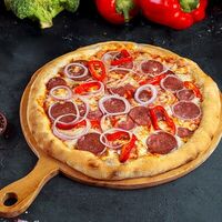 Пицца Пепперони лайт мультизлаковая в Eat&Drinks Pizza