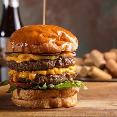 Бургер Потроха с двойной котлетой в Потроха по цене 952 ₽