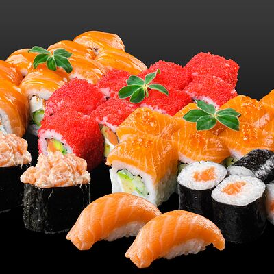 Сет для любителей лосося в Sushi & More по цене 2700 ₽