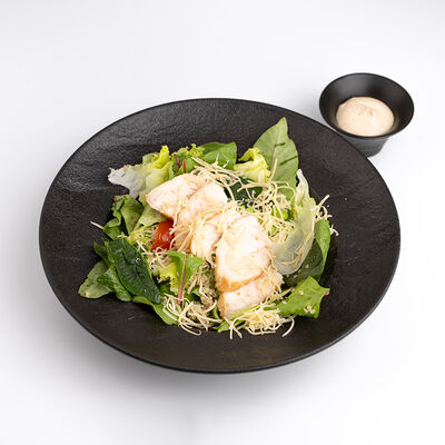 Салат Грин с курицей в IPPIN - Fusion Panasia по цене 400 ₽